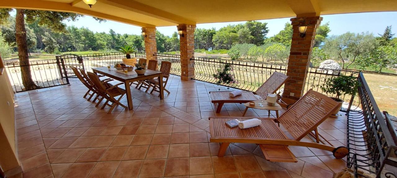 Kandarola Resort Kampor Exterior foto